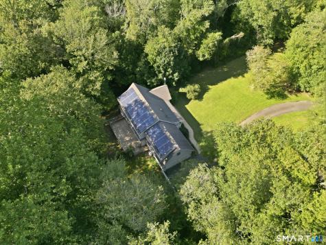 41 Forsyth Road Montville CT 06370