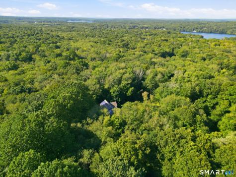 41 Forsyth Road Montville CT 06370