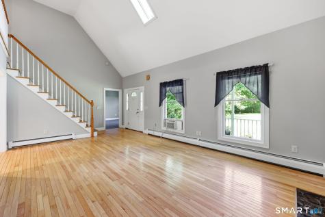 41 Forsyth Road Montville CT 06370
