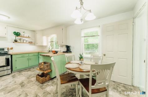 20 Carol Drive Montville CT 06382