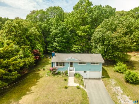 20 Carol Drive Montville CT 06382