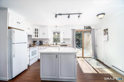 61 Pumpkin Hill Road New Milford CT 06776