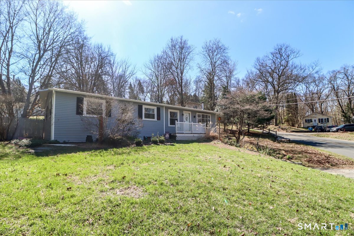 61 Pumpkin Hill Road New Milford CT 06776