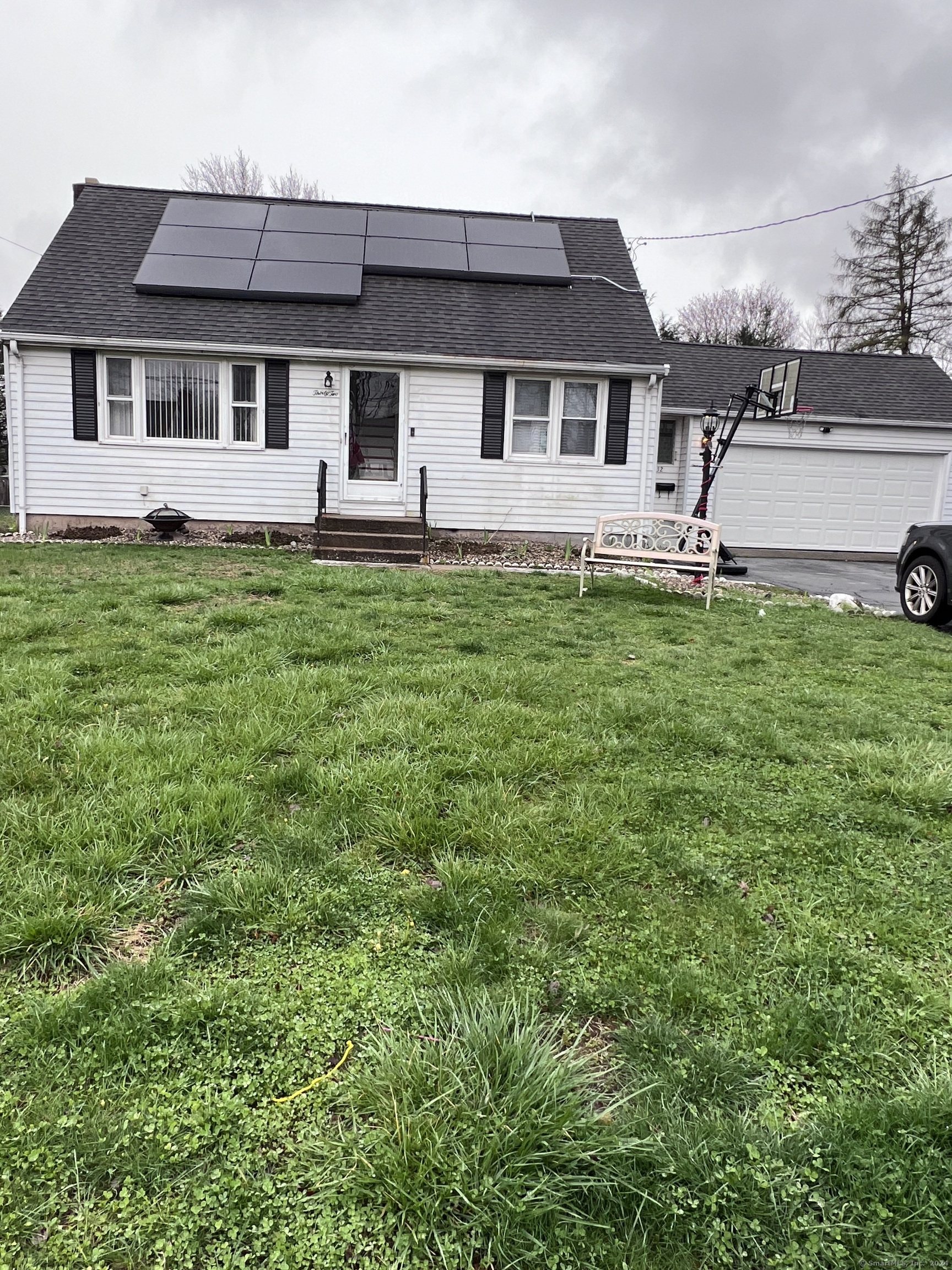 32 Vance Road Bristol CT 06010