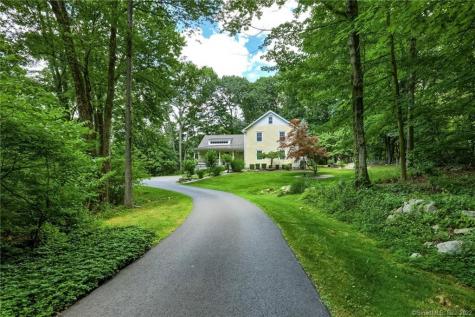 7 Harvest Road New Fairfield CT 06812