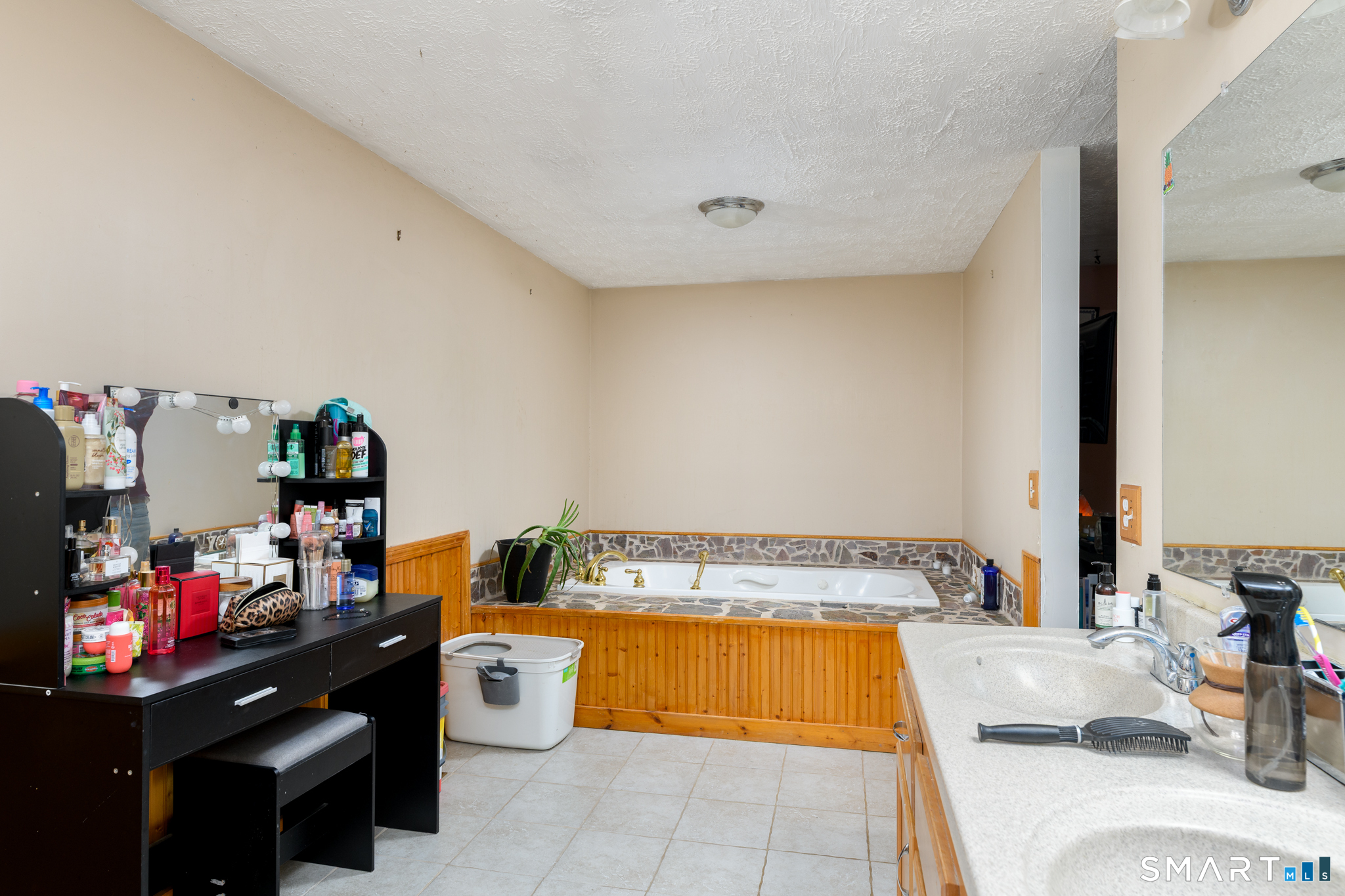 77 Charlotte Drive Plainfield CT 06374