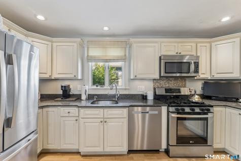 471 Housatonic Avenue Stratford CT 06615