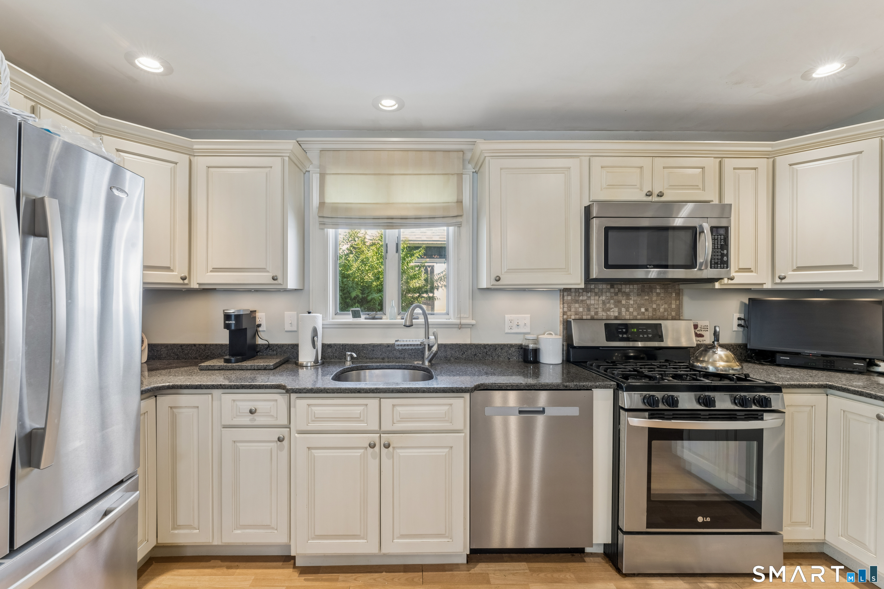 471 Housatonic Avenue Stratford CT 06615