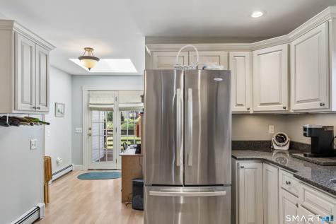 471 Housatonic Avenue Stratford CT 06615