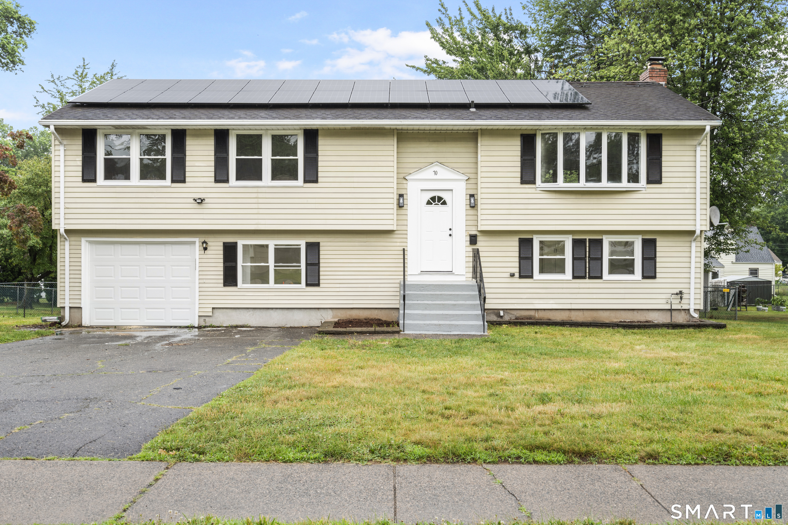 70 Ridge Crest Circle Wethersfield CT 06109