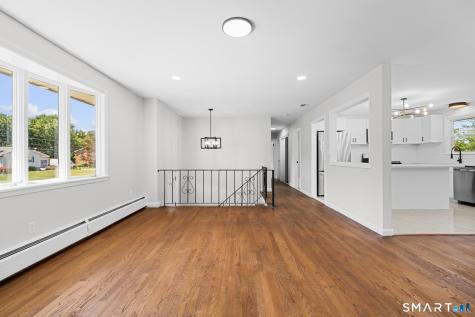 70 Ridge Crest Circle Wethersfield CT 06109