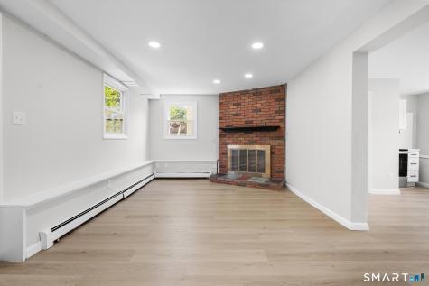 70 Ridge Crest Circle Wethersfield CT 06109