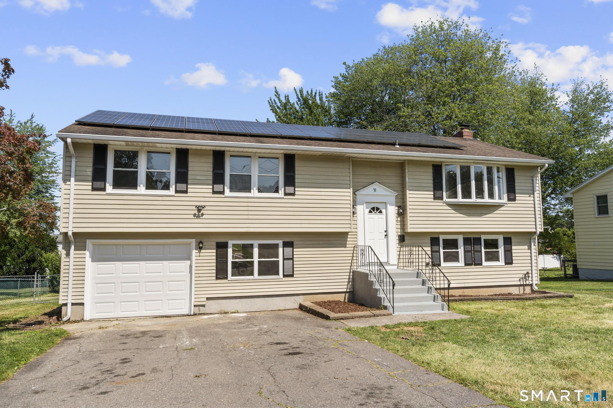 70 Ridge Crest Circle Wethersfield CT 06109