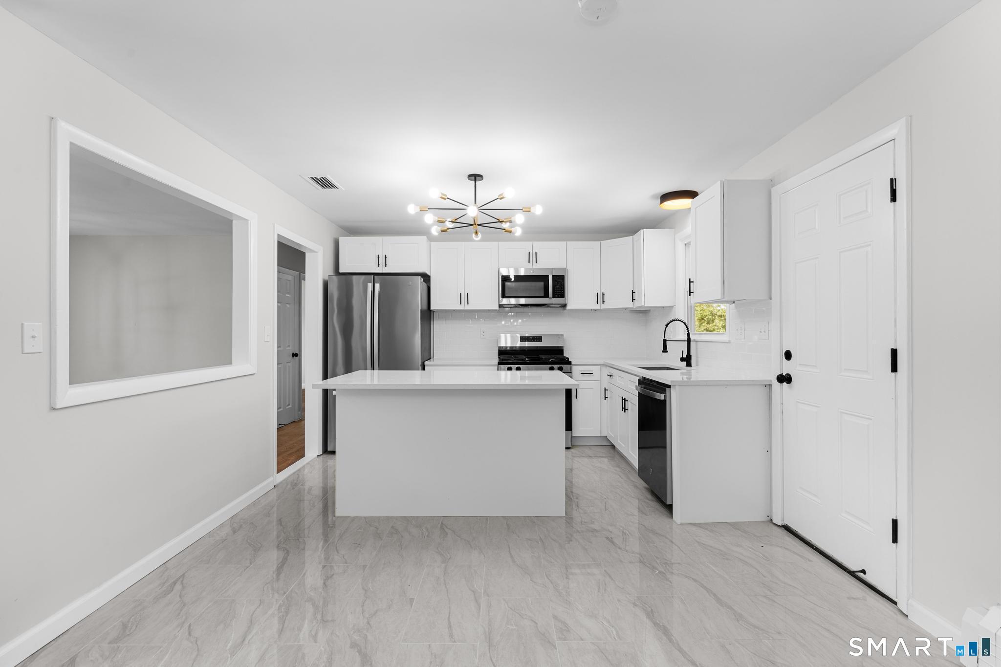 70 Ridge Crest Circle Wethersfield CT 06109