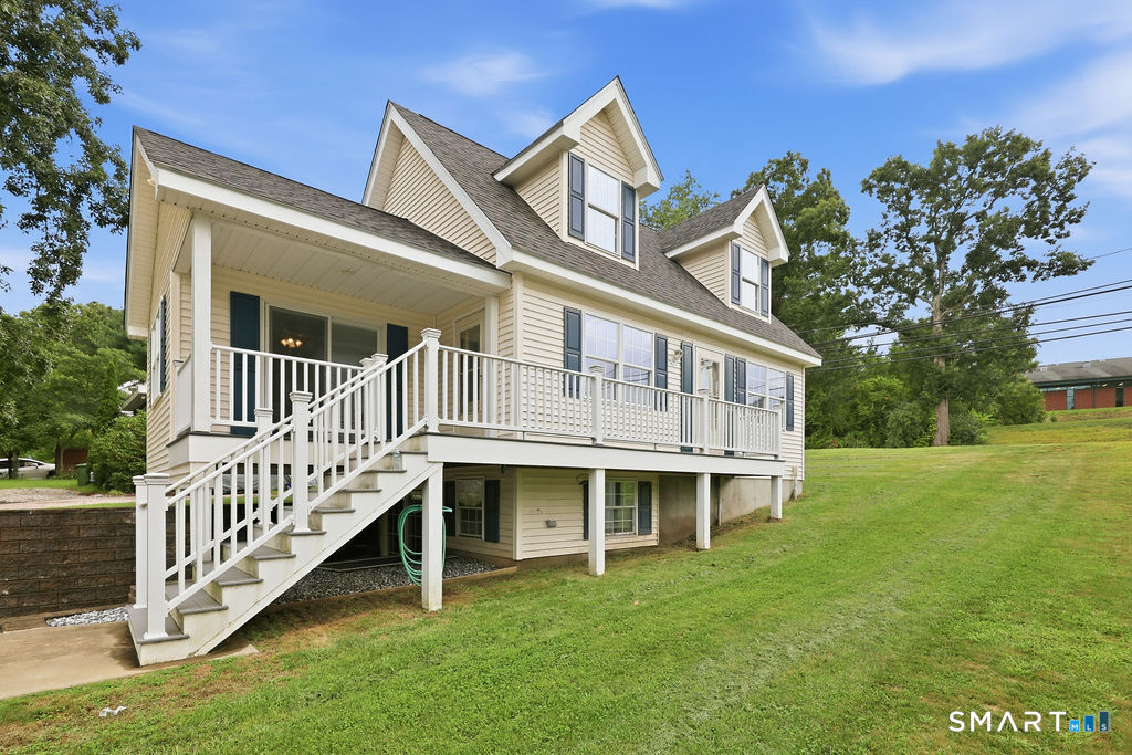 28 Tennyson Road East Hampton CT 06424