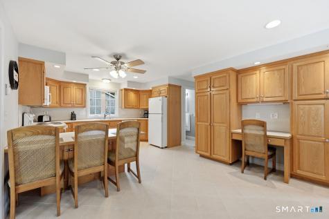 28 Tennyson Road East Hampton CT 06424