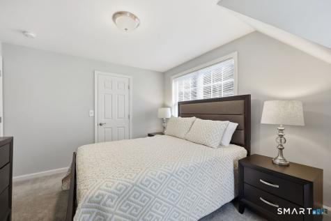 28 Tennyson Road East Hampton CT 06424