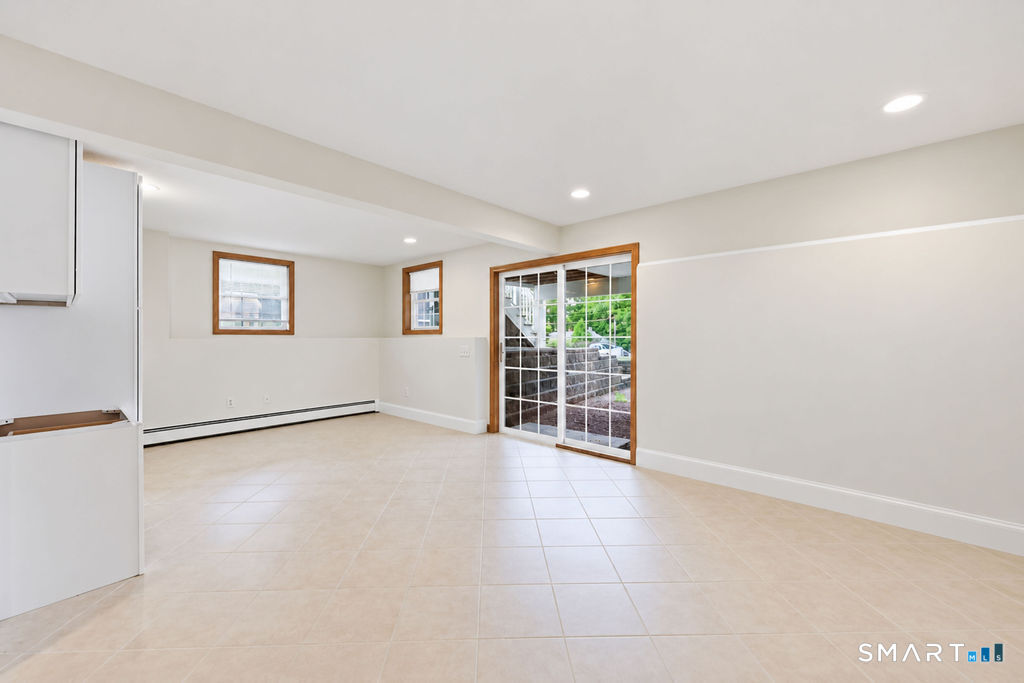 28 Tennyson Road East Hampton CT 06424