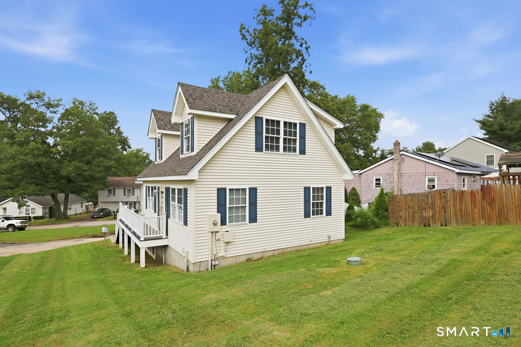 28 Tennyson Road East Hampton CT 06424