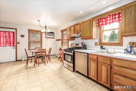 41 Calderwood Court Bridgeport CT 06605