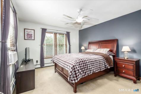41 Calderwood Court Bridgeport CT 06605
