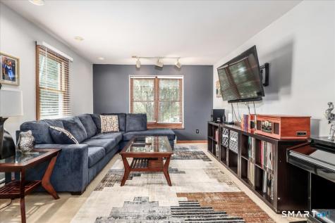 41 Calderwood Court Bridgeport CT 06605