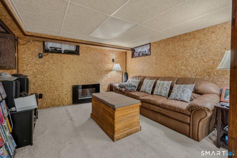 231 Connecticut Boulevard Montville CT 06370