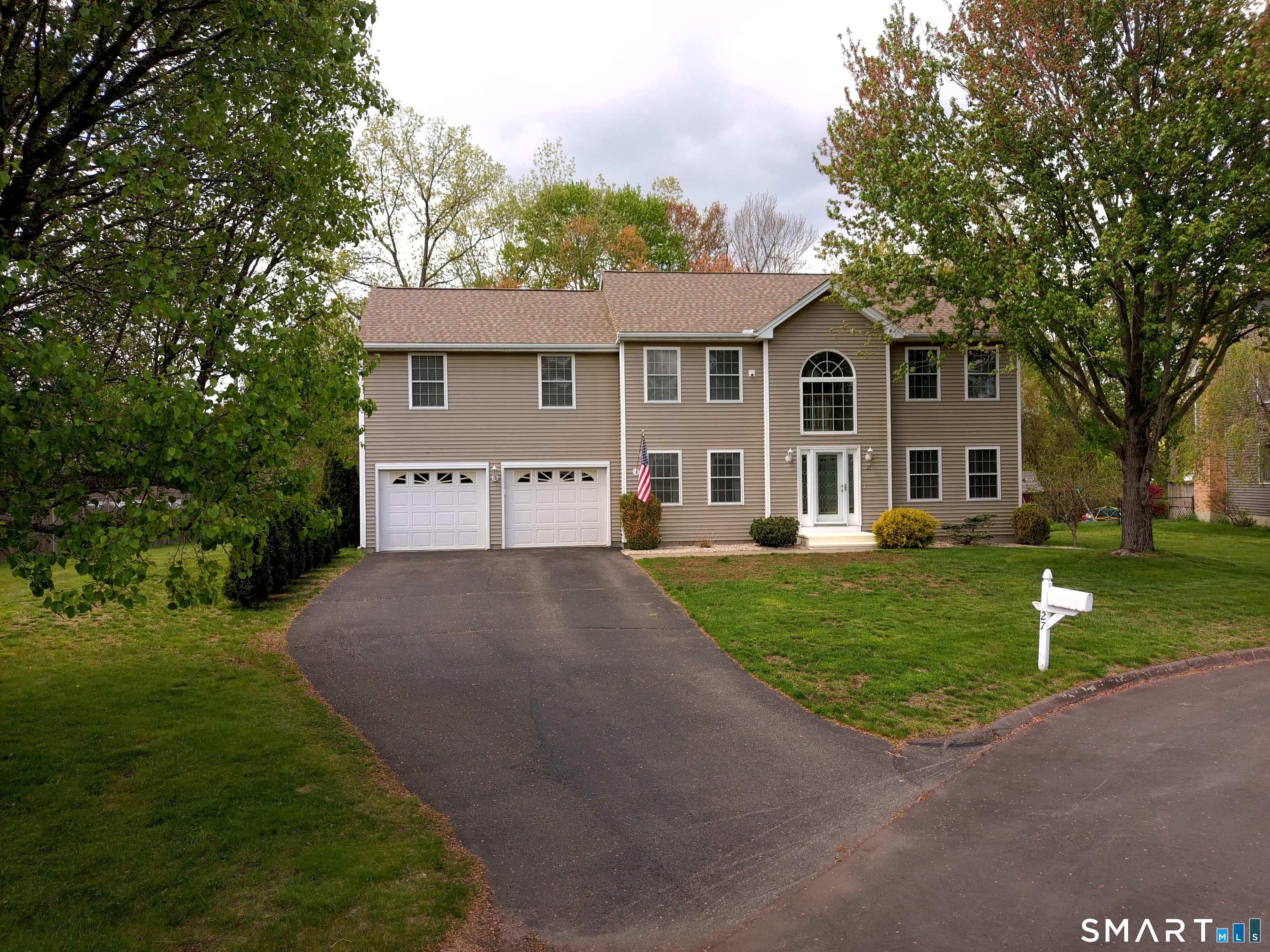 27 Tunnel View Terrace Vernon CT 06066