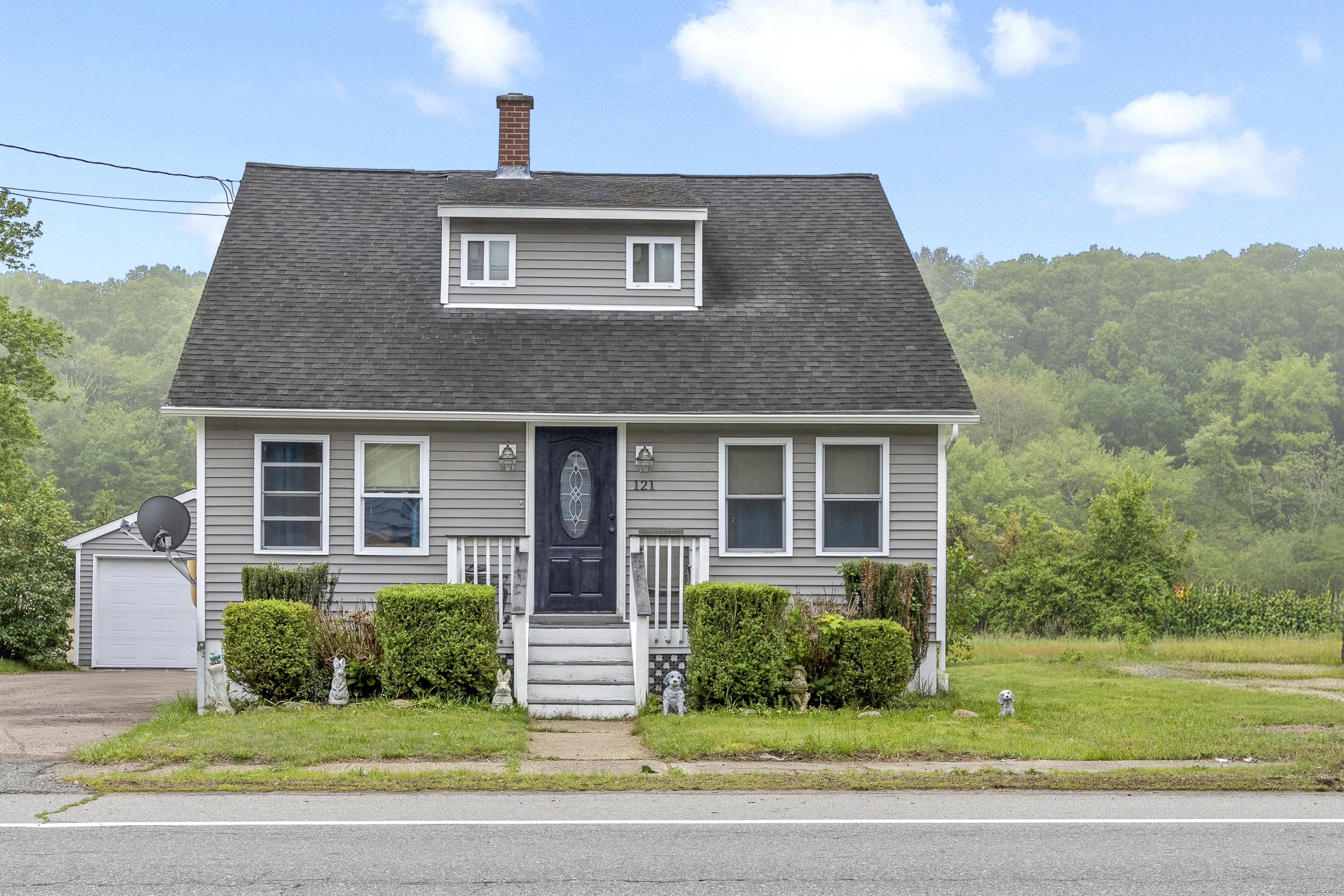 121 Taftville Occum Road Norwich CT 06360