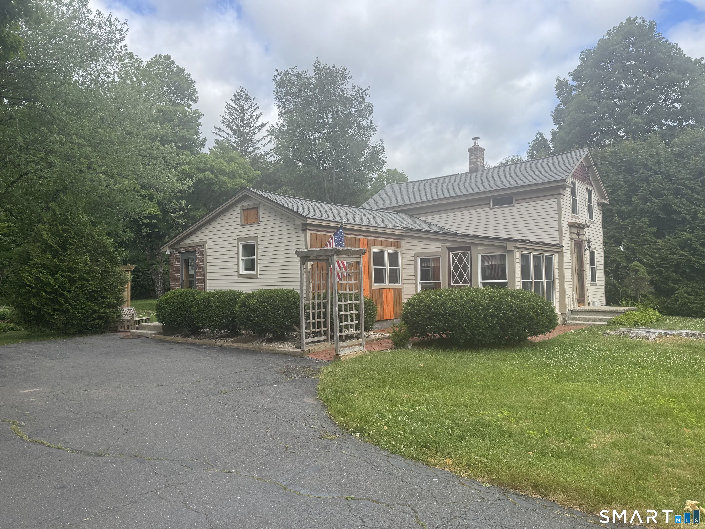 325 Main Street New Hartford CT 06057