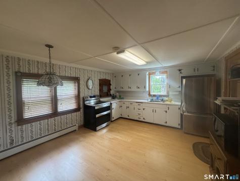 325 Main Street New Hartford CT 06057
