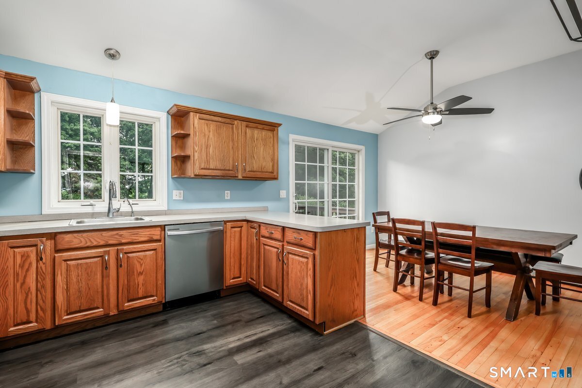41 Candlewood Vista New Milford CT 06776
