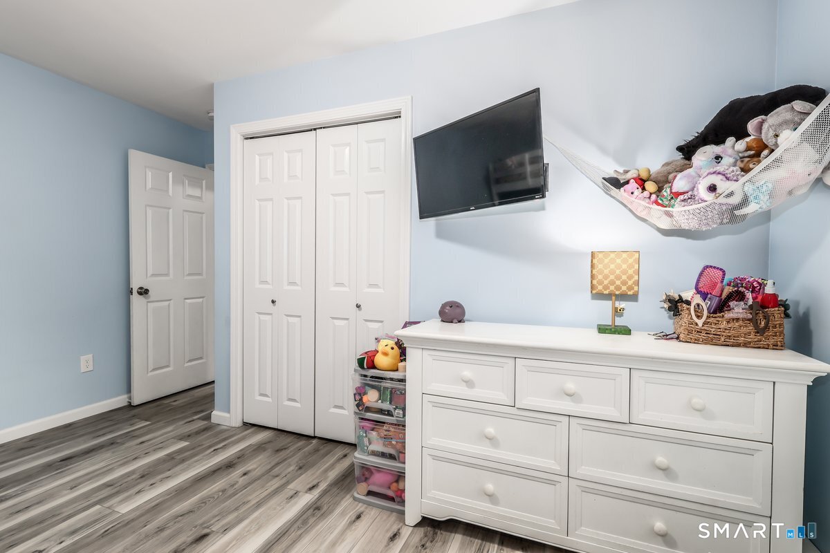 41 Candlewood Vista New Milford CT 06776