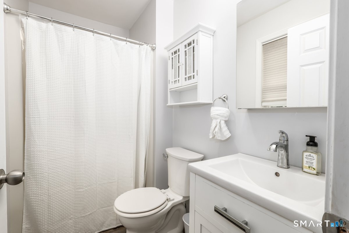 41 Candlewood Vista New Milford CT 06776