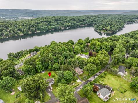 41 Candlewood Vista New Milford CT 06776
