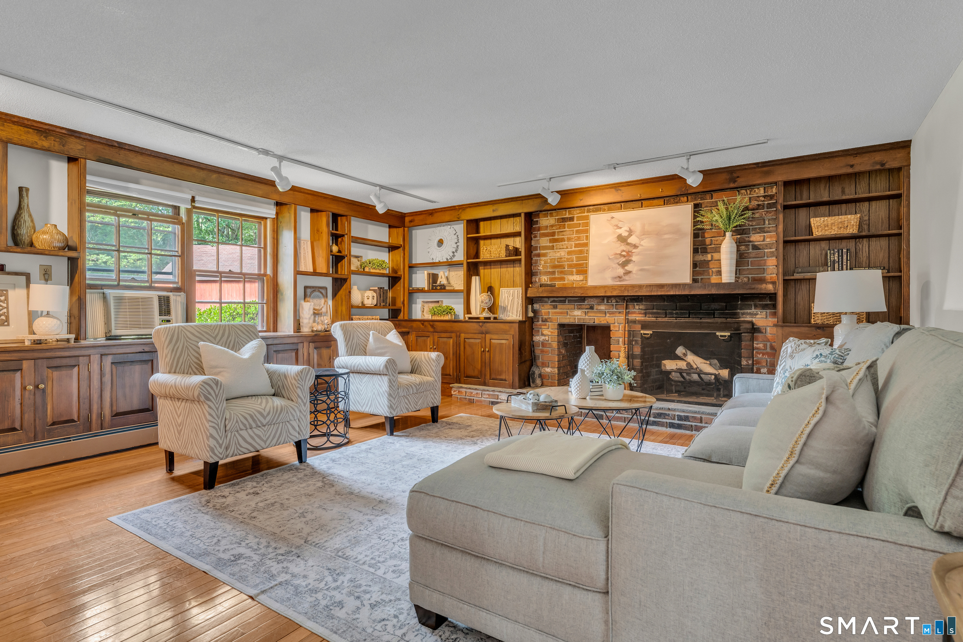 289 South Hoop Pole Road Guilford CT 06437