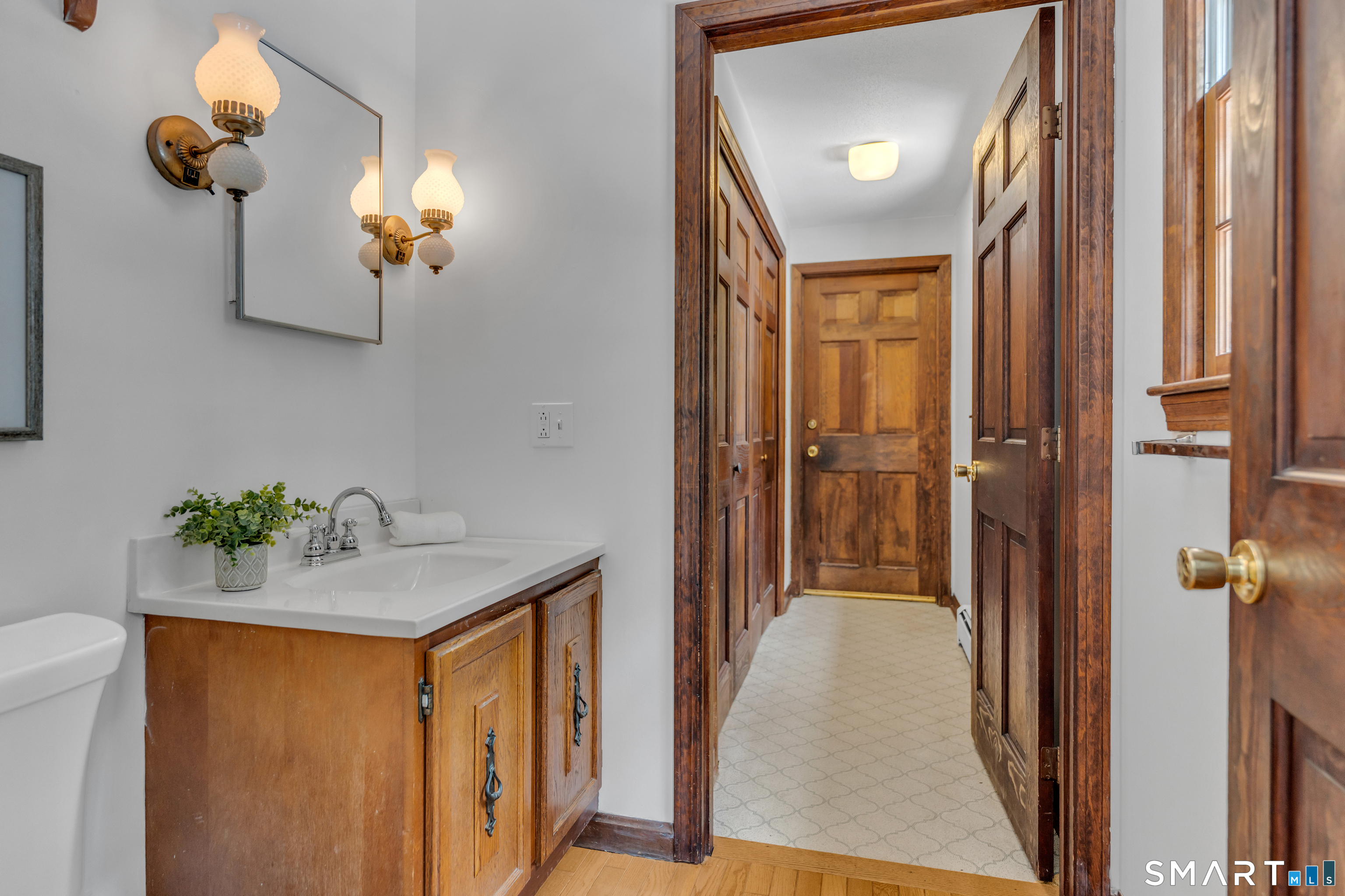 289 South Hoop Pole Road Guilford CT 06437