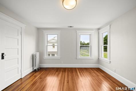 517 North Main Street Suffield CT 06078