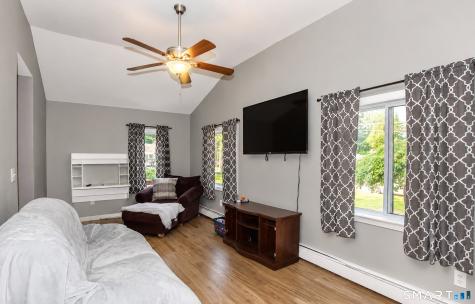52 Cottage Road Enfield CT 06082