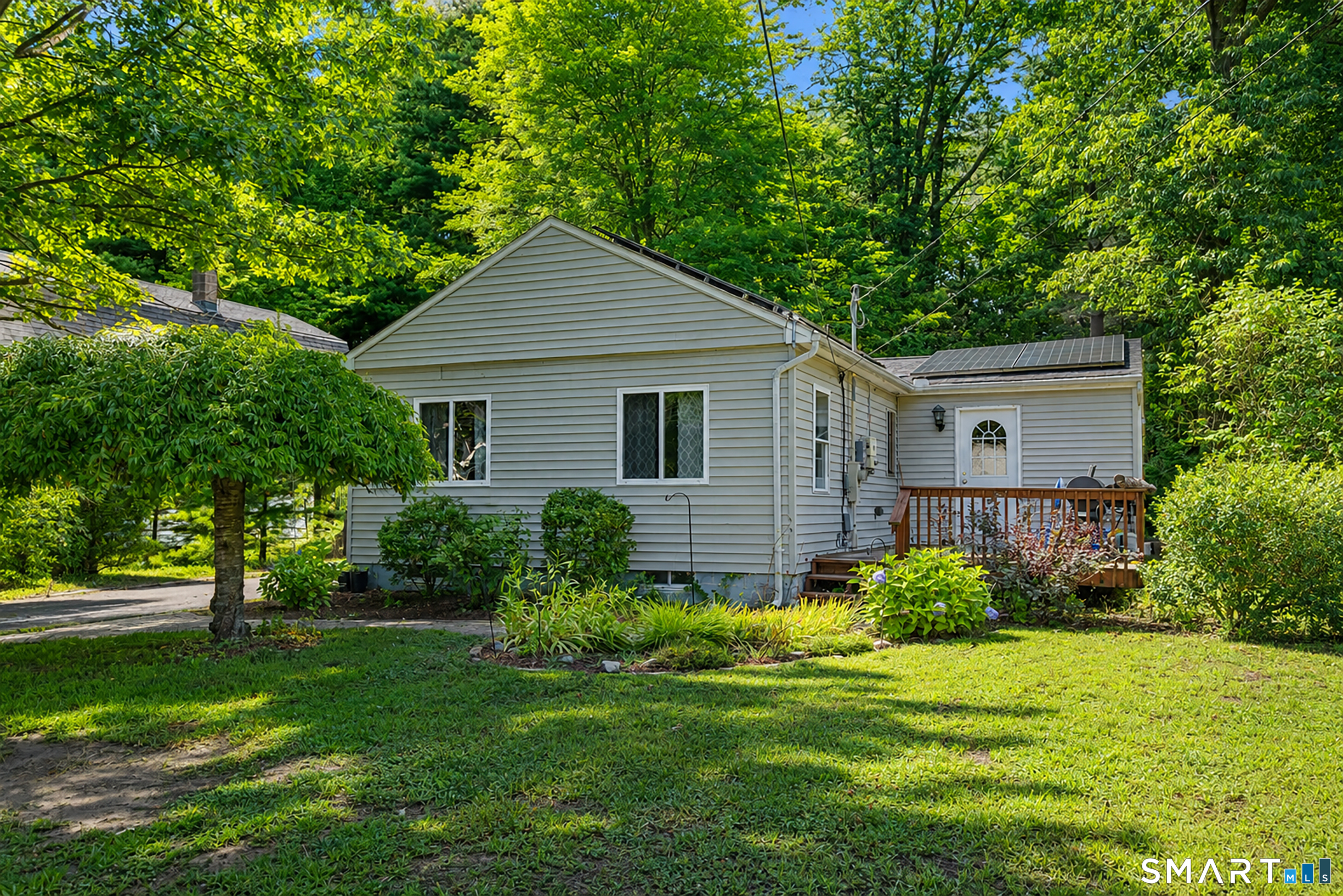 52 Cottage Road Enfield CT 06082