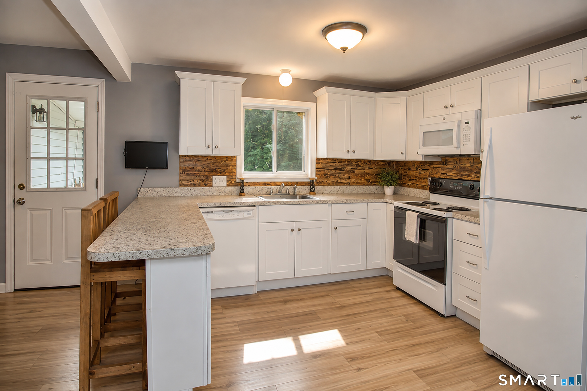52 Cottage Road Enfield CT 06082