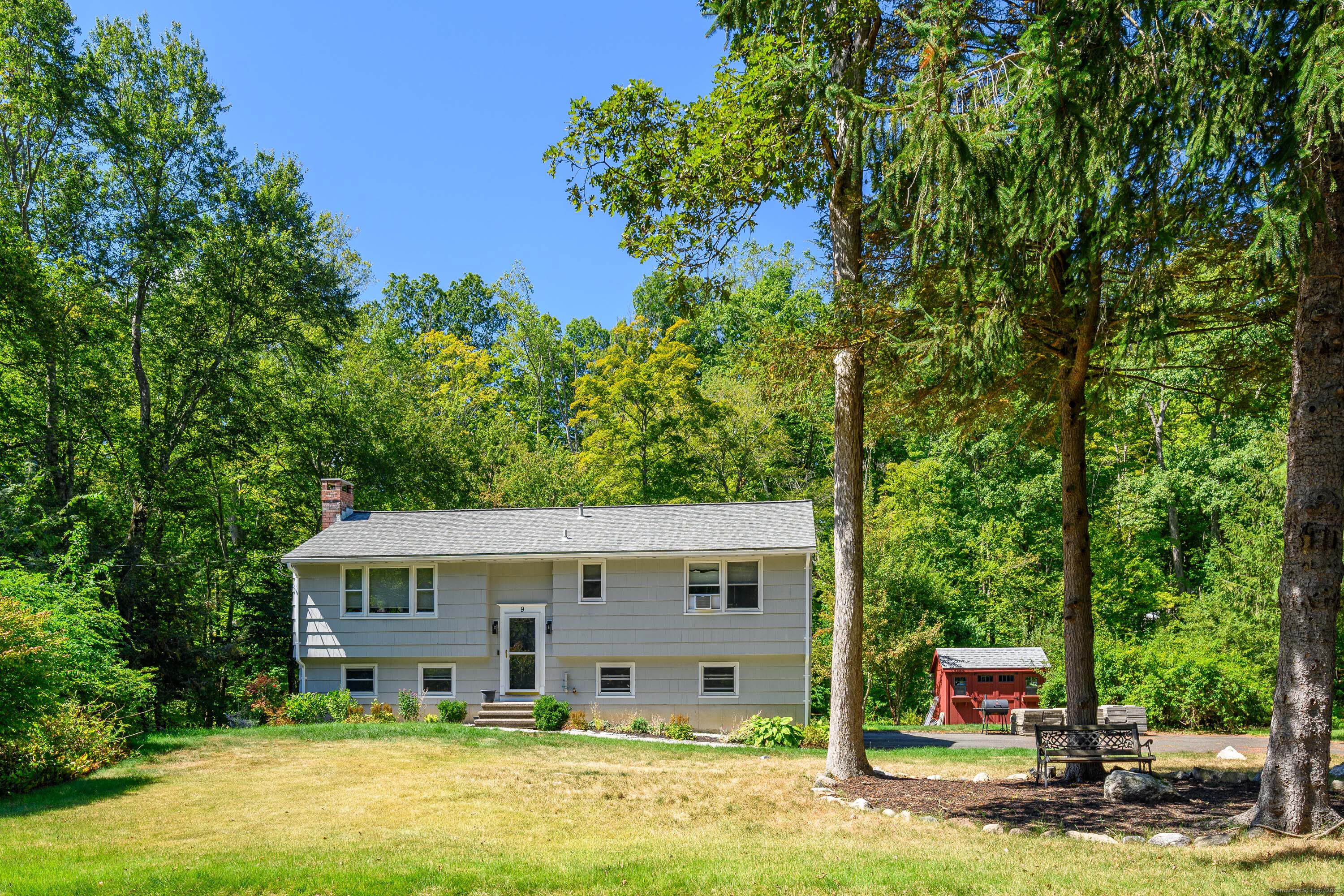 9 Chuck Wagon Lane Danbury CT 06810