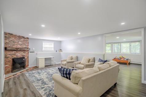 9 Chuck Wagon Lane Danbury CT 06810