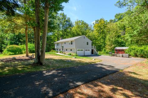 9 Chuck Wagon Lane Danbury CT 06810