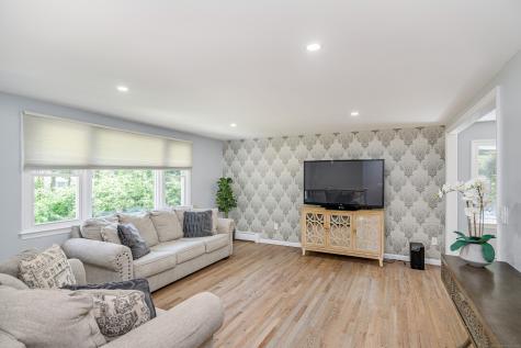 9 Chuck Wagon Lane Danbury CT 06810