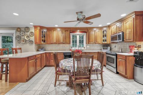 32 Shari Drive Seymour CT 06483
