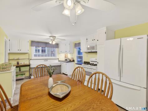 31 Old Colony Road Old Lyme CT 06371