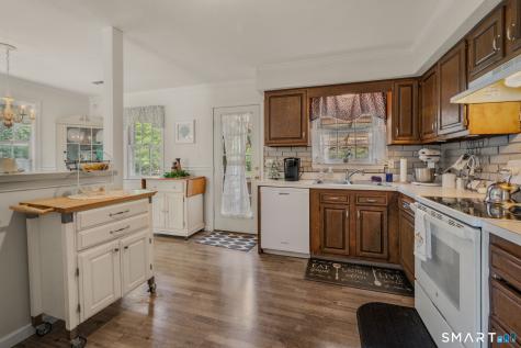 27 Beechwood Drive Deep River CT 06417