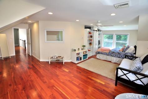 79 High Valley Drive Canton CT 06019