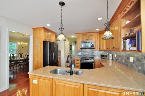 79 High Valley Drive Canton CT 06019